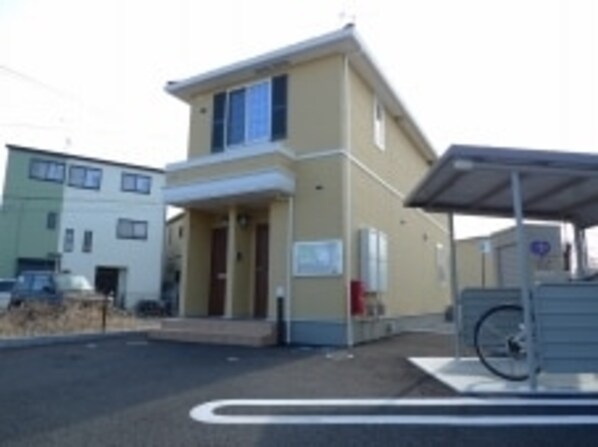 グランドプレステージE館の物件外観写真